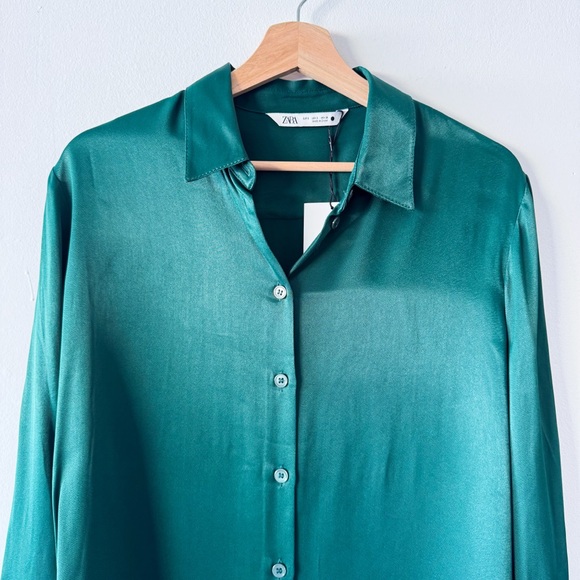 Zara Women's Emerald Satin Button-Down Shirt Size Small - Picture 5 of 8